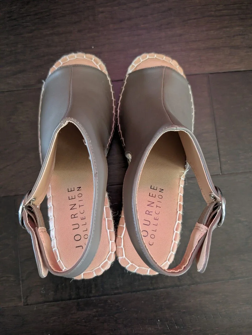 Journee Collection size wide